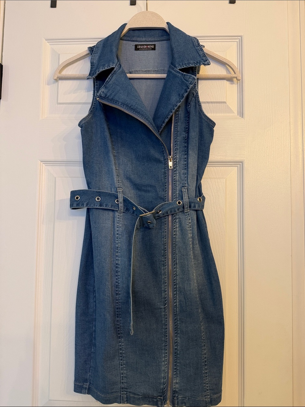 Fashion Nova Sleeveless Denim Moto Zip Dress in Blue